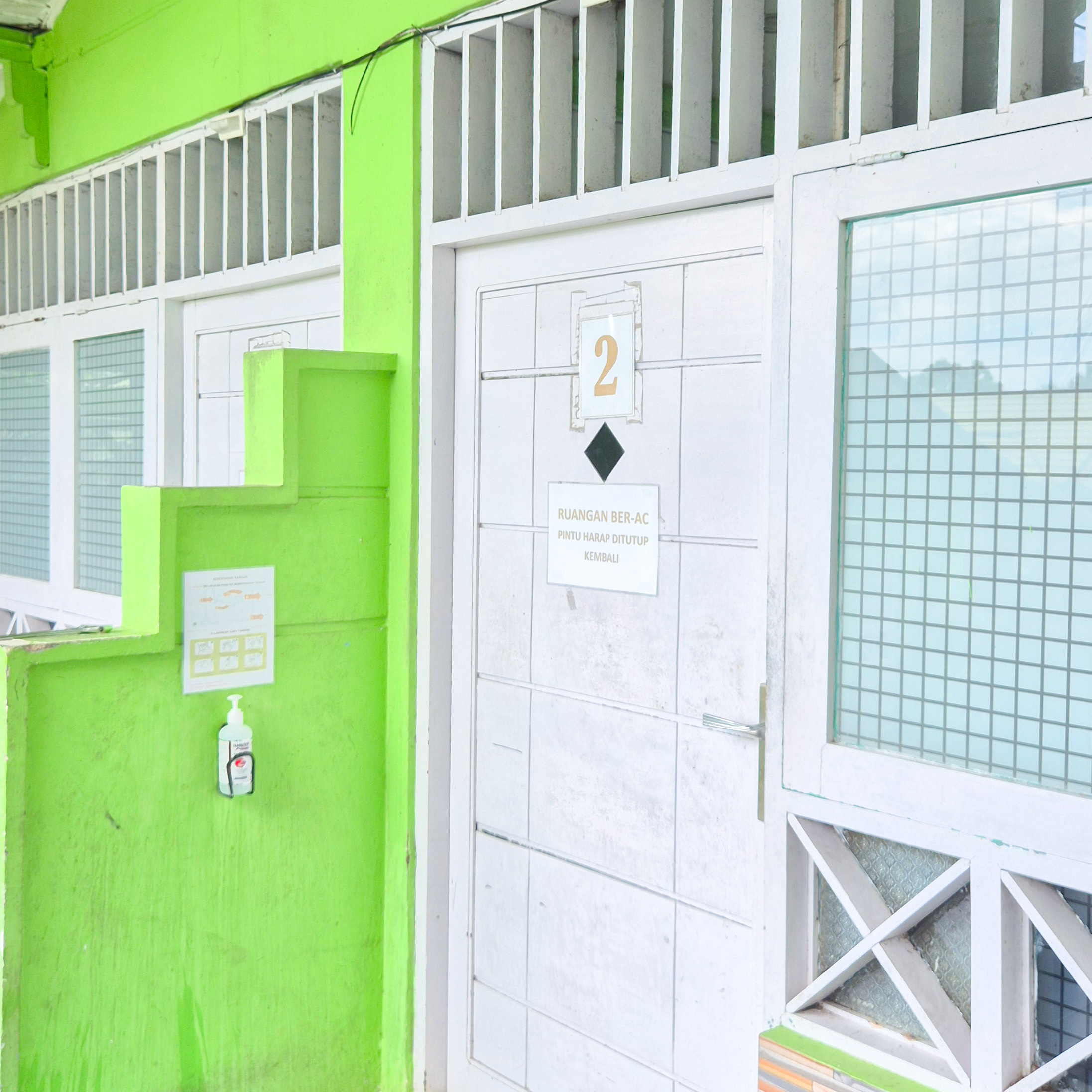 Ruang Perawatan Lobster